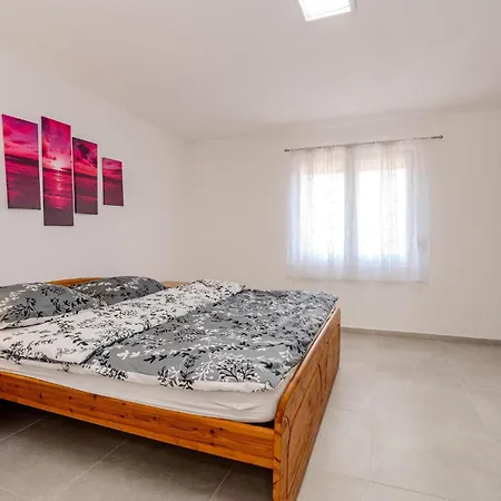 Holiday home Beautiful In Karin With Heated Swimming Pool