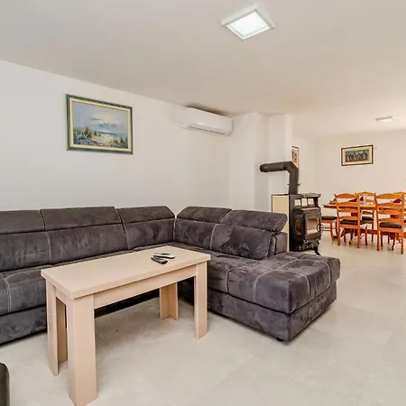 Holiday home Beautiful In Karin With Heated Swimming Pool