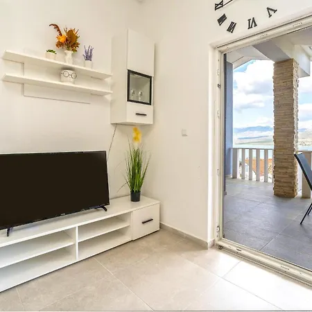 Amazing In Karin Nadin