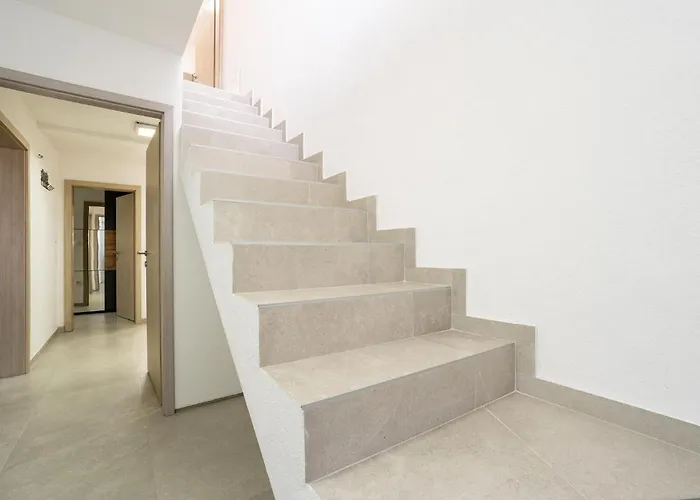 Nyaraló Amazing In Karin Nadin